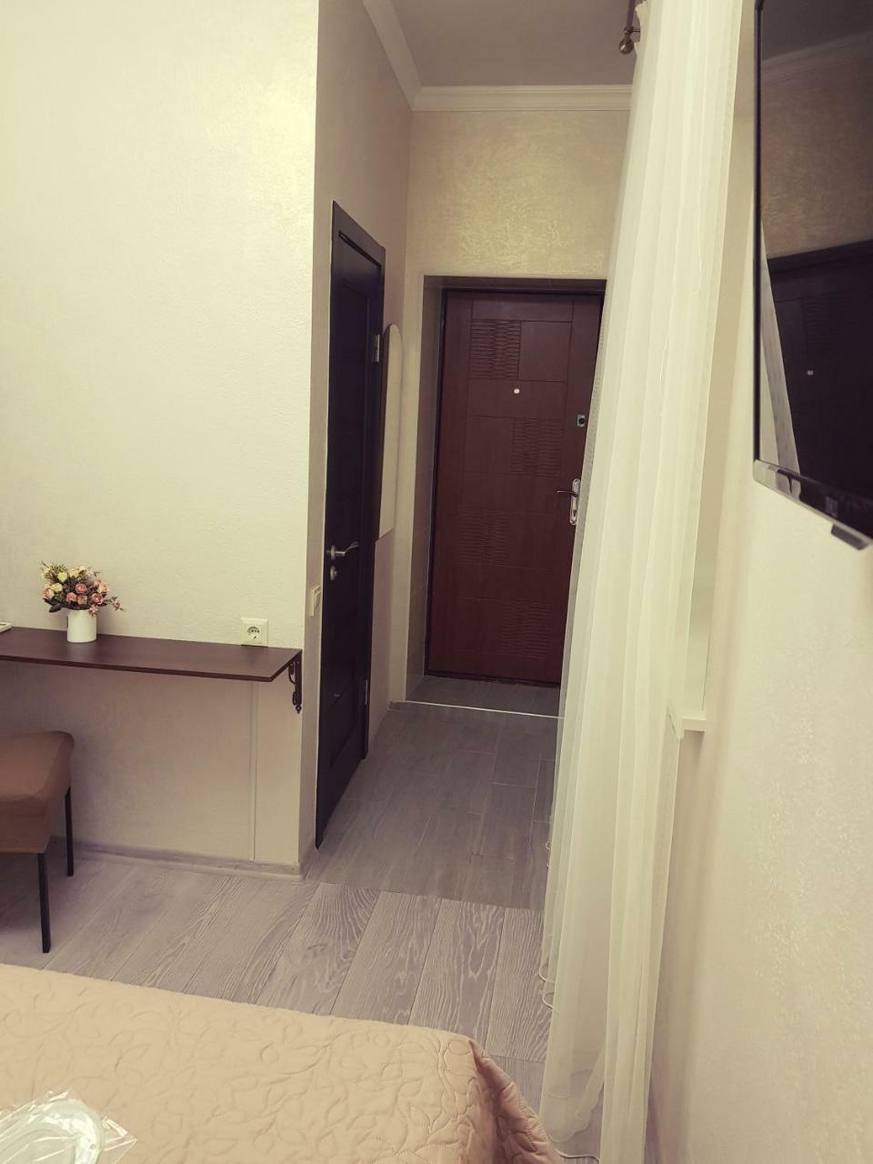 Mini Otel Cozy Patio Odessa Værelse billede